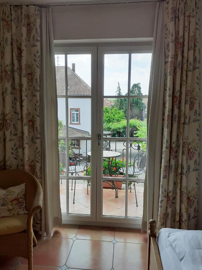 Das Landhotel Weingut Gernert Sankt Martin Exterior foto